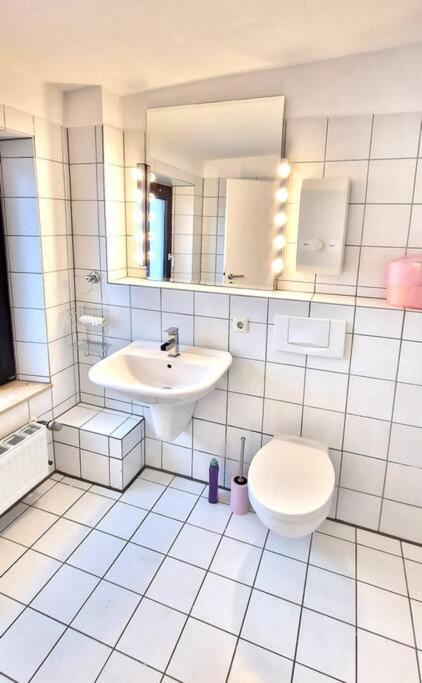 Luna City-Apartment 80Qm 2 Zimmer 2 Baeder 20Km Messe Airport Krefeld Ngoại thất bức ảnh